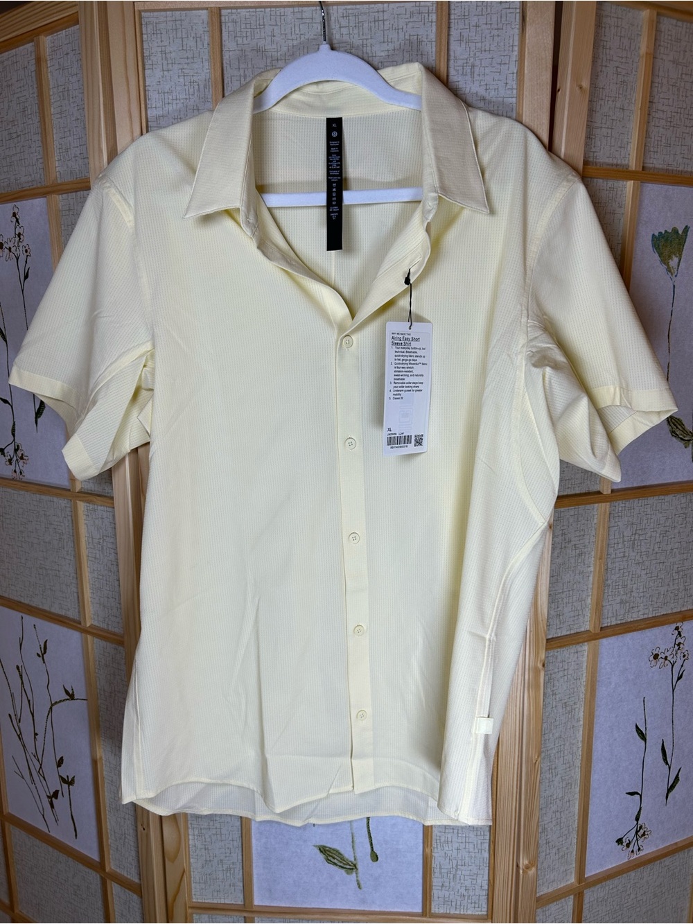 lululemon athletica Airing Easy Pale Yellow Short-Sleeve Button-Down Shirt